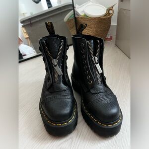 Dr Martens SINCLAIR MILLED NAPPA LEATHER PLATFORM BOOTS